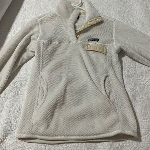 Patagonia sweatshirt